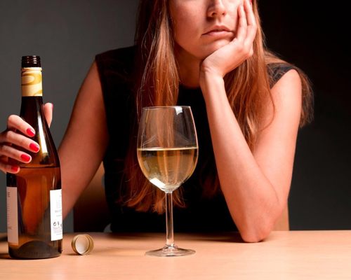 Анонимное лечение женского алкоголизма в Азове
